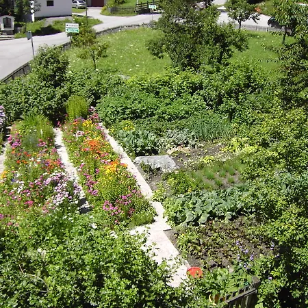 Farm stay Hansenhof Pragraten