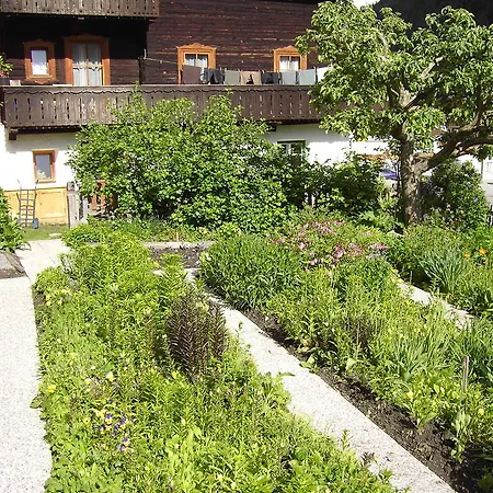 Hansenhof * פראגראטן